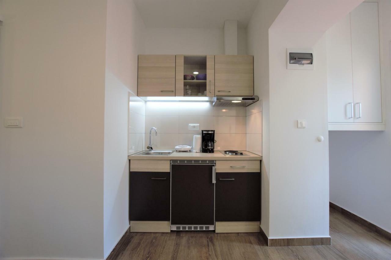 Studio Apartman Danijela Pula Extérieur photo