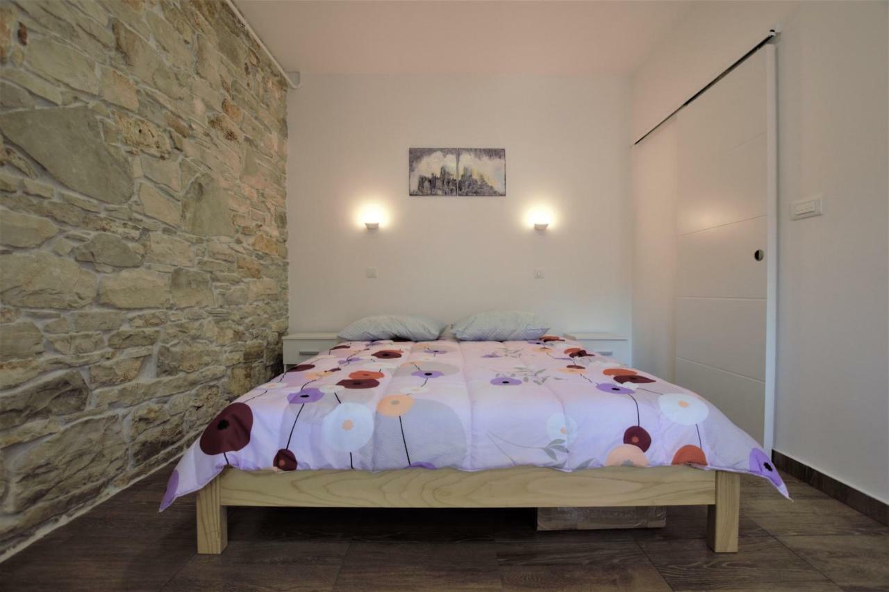 Studio Apartman Danijela Pula Extérieur photo
