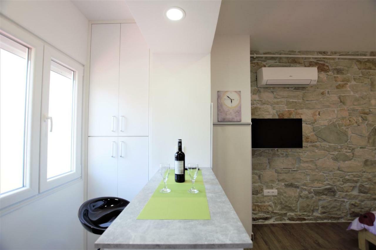 Studio Apartman Danijela Pula Extérieur photo